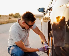 Flat Tyre? What You Need And How To Change A Car Tyre Quickly